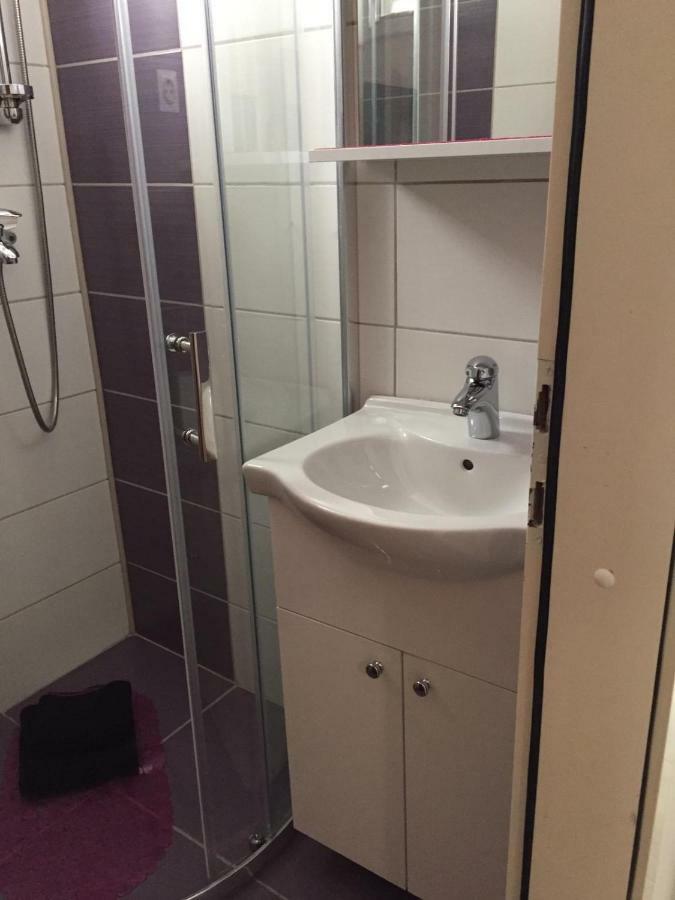 Apartmani Atila Damir Omiš Exterior foto