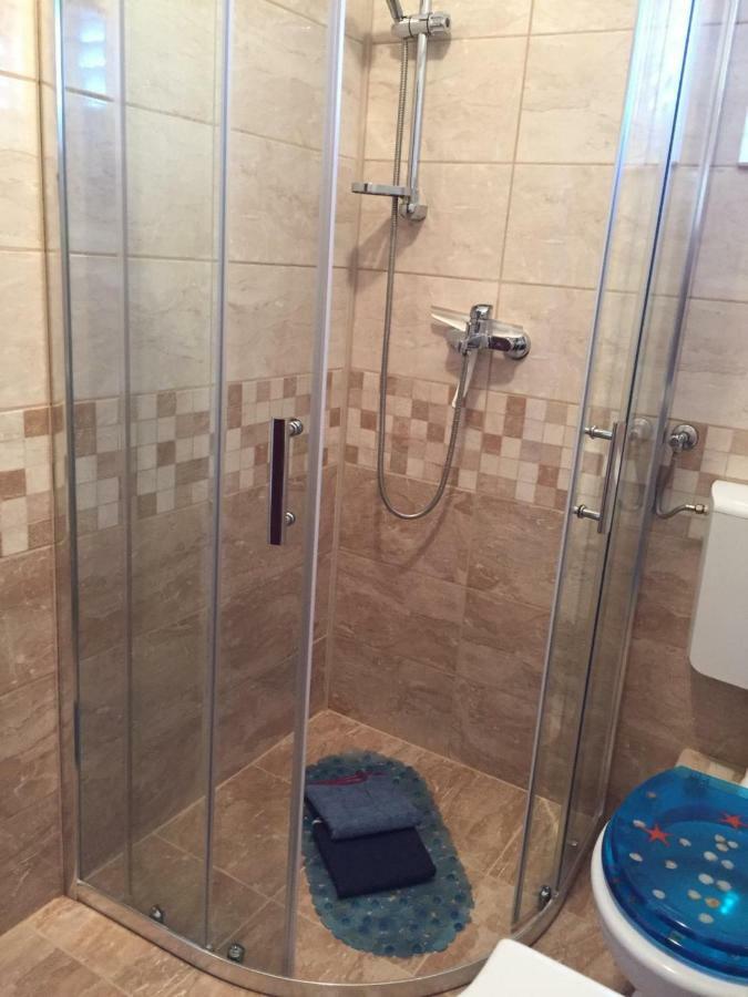 Apartmani Atila Damir Omiš Exterior foto