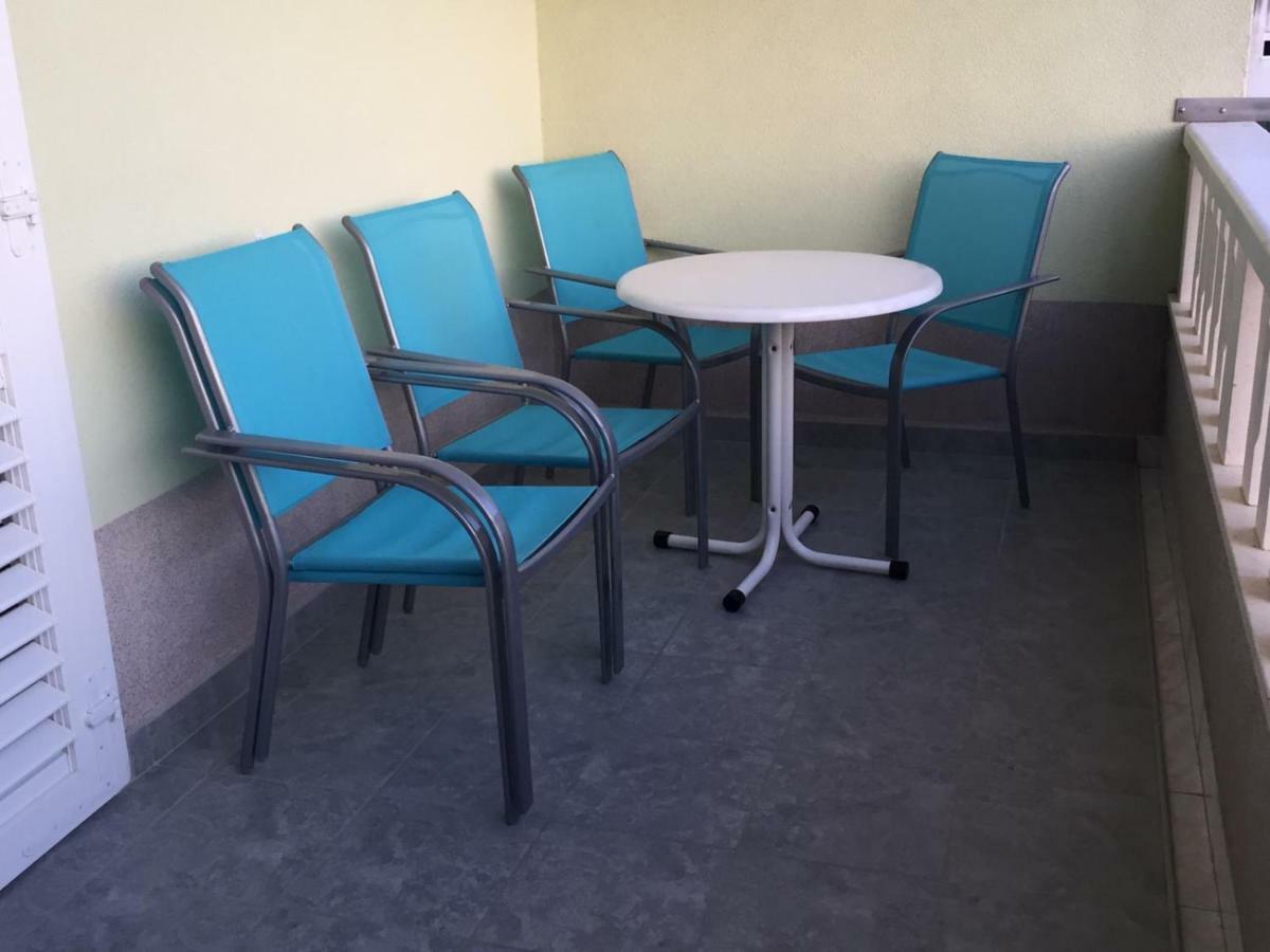 Apartmani Atila Damir Omiš Exterior foto