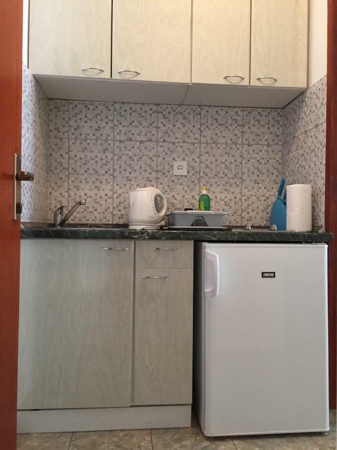 Apartmani Atila Damir Omiš Exterior foto